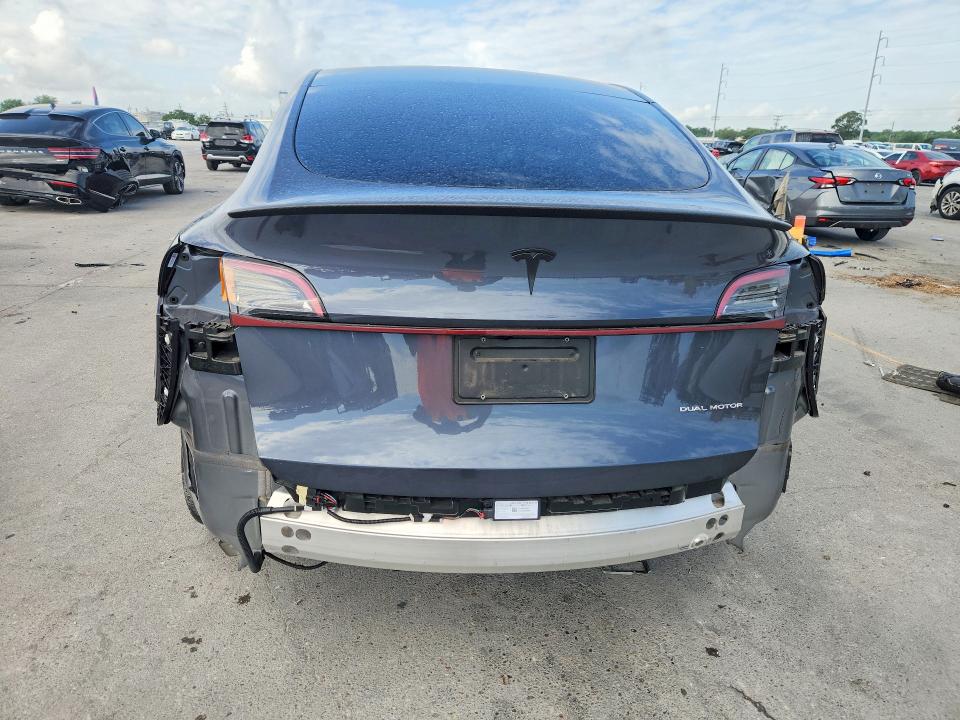 2024 Tesla Model Y მანქანა იყიდება აუქციონზე, vin: 7SAYGDEE8RA216767, აუქციონის ნომერი: 49948916