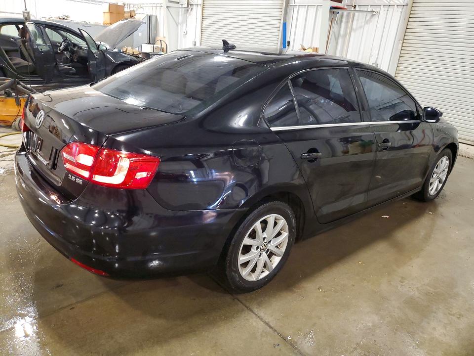 50352336 :رقم المزاد ، 3VWDP7AJ0DM379627 vin ، 2013 Volkswagen Jetta مزاد بيع