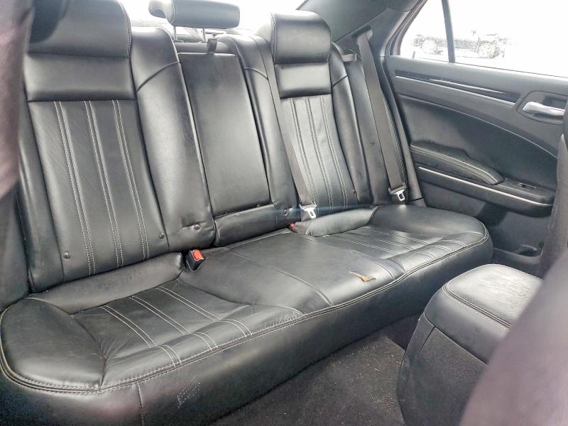 48293556 :رقم المزاد ، 2C3CCAGG7KH651495 vin ، 2019 Chrysler 300 مزاد بيع