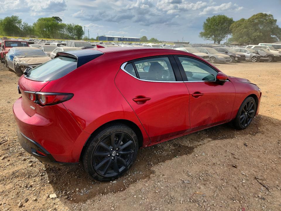 48045396 :رقم المزاد ، JM1BPAML3M1339270 vin ، 2021 Mazda 3 مزاد بيع
