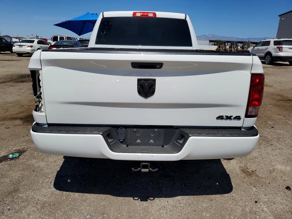48589286 :رقم المزاد ، 1C6RR7FP4DS676124 vin ، 2013 Ram 1500 مزاد بيع