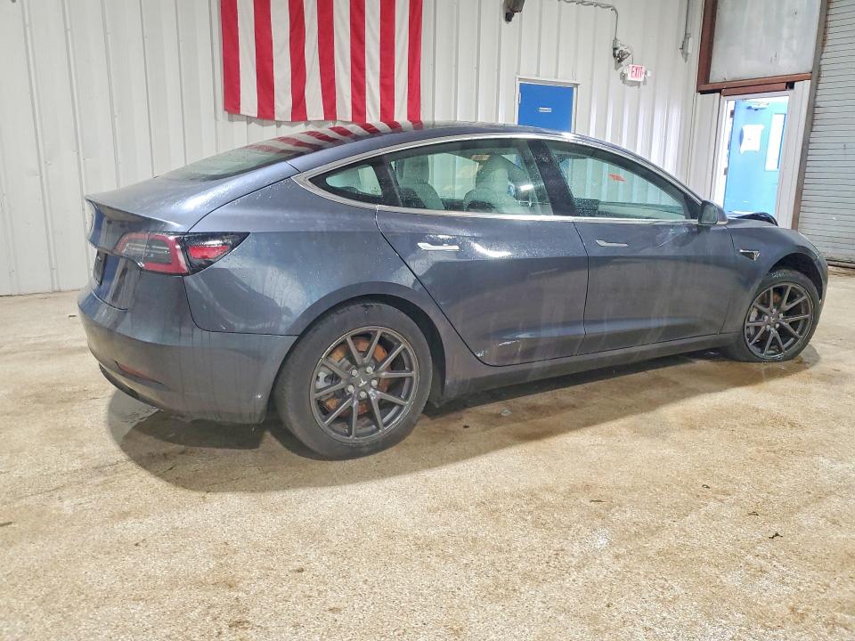 Продажа на аукционе авто 2019 Tesla Model 3, vin: 5YJ3E1EA0KF431528, номер лота: 79981925