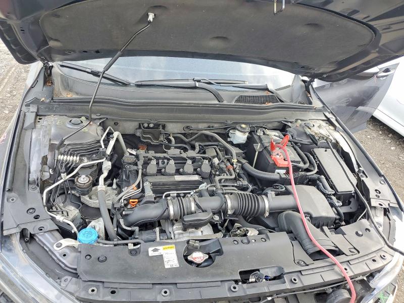 49153436 :رقم المزاد ، 1HGCV1F33JA135265 vin ، 2018 Honda Accord مزاد بيع