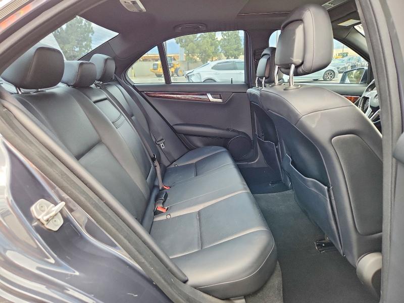 48931976 :رقم المزاد ، WDDGF4HBXER315777 vin ، 2014 Mercedes-benz C مزاد بيع