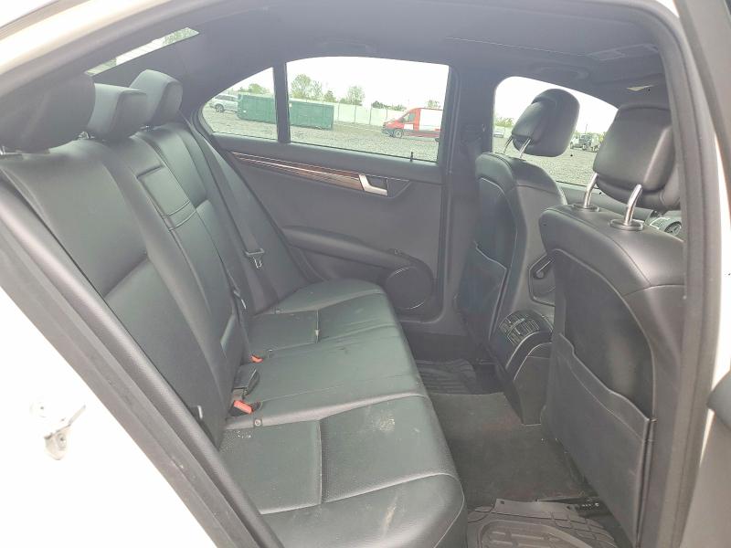 2012 Mercedes-benz C მანქანა იყიდება აუქციონზე, vin: WDDGF8BB4CR238160, აუქციონის ნომერი: 51433626