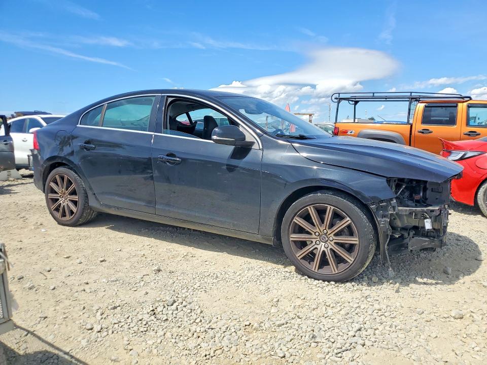 2018 Volvo S60 მანქანა იყიდება აუქციონზე, vin: LYV402TK2JB178376, აუქციონის ნომერი: 46952016