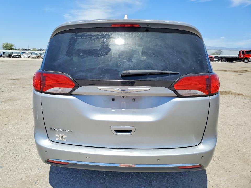 50194556 :رقم المزاد ، 2C4RC1BG1KR609136 vin ، 2019 Chrysler Pacifica مزاد بيع