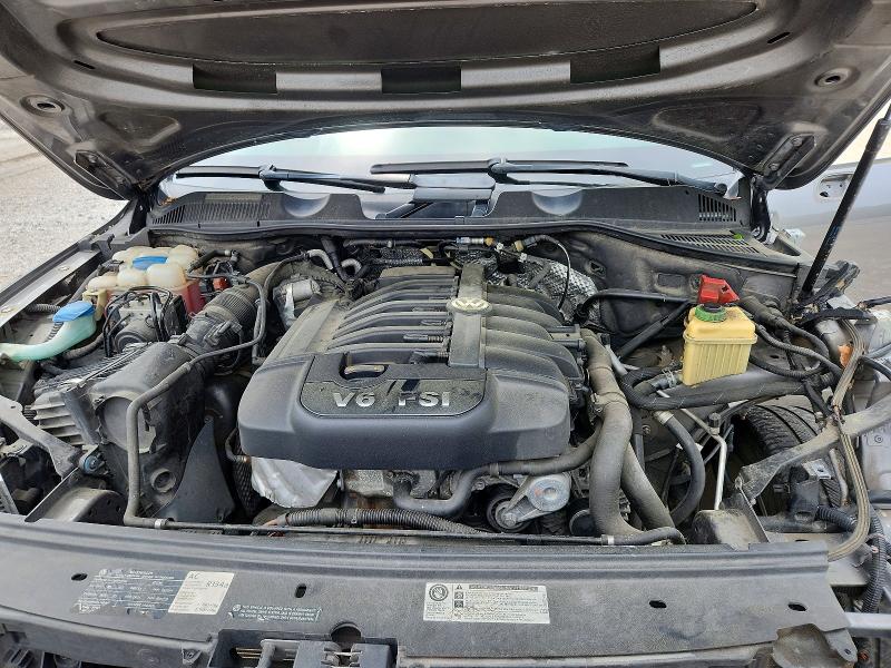 49149786 :رقم المزاد ، WVGFF9BP6BD000664 vin ، 2011 Volkswagen Touareg مزاد بيع