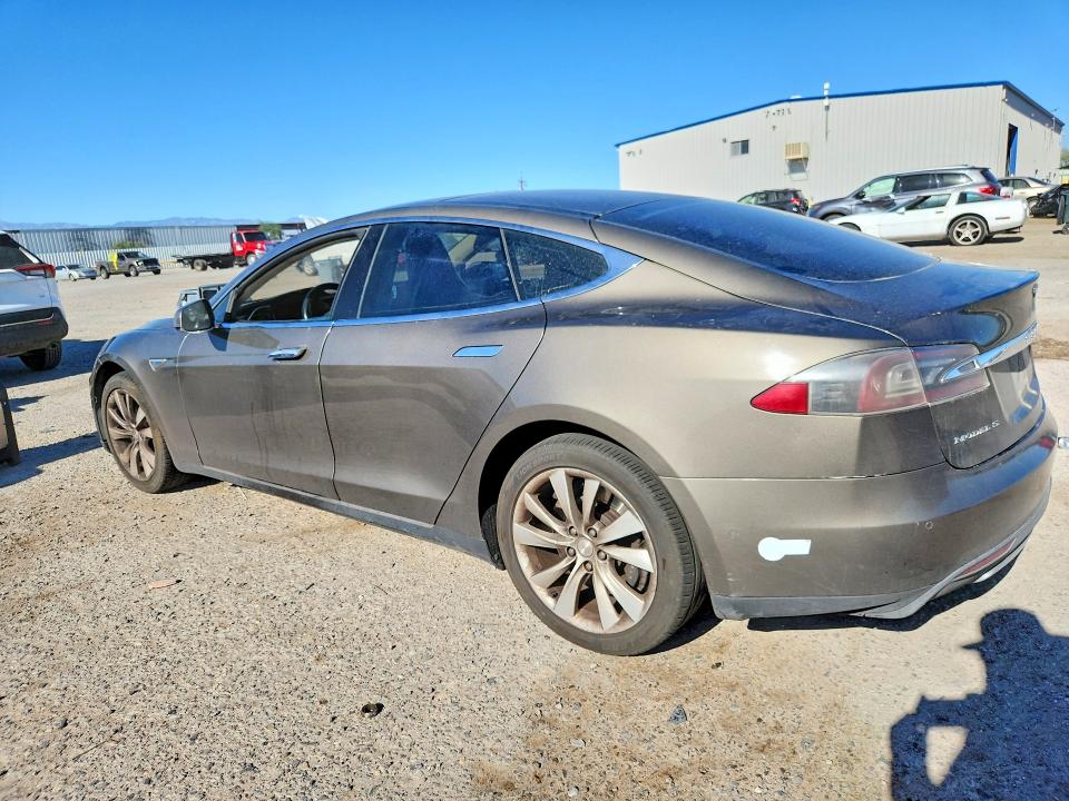 Продаж на аукціоні авто 2015 Tesla Model S, vin: 5YJSA1E21FF114119, номер лоту: 48794976