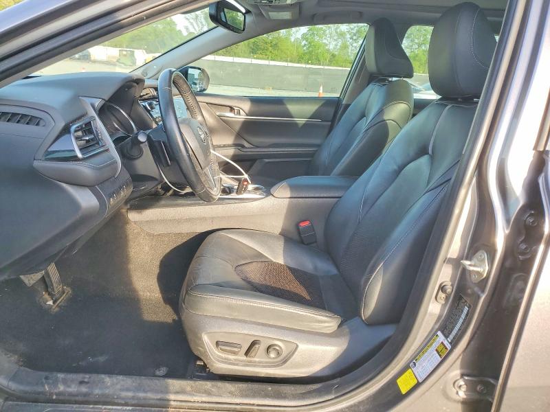 49062636 :رقم المزاد ، 4T1BZ1HK9KU032639 vin ، 2019 Toyota Camry مزاد بيع