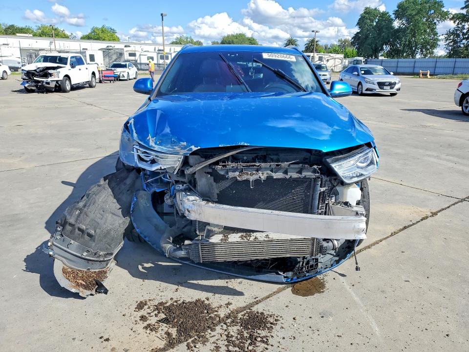50920666 :رقم المزاد ، WA1JCCFS1HR008714 vin ، 2017 Audi Q3 مزاد بيع