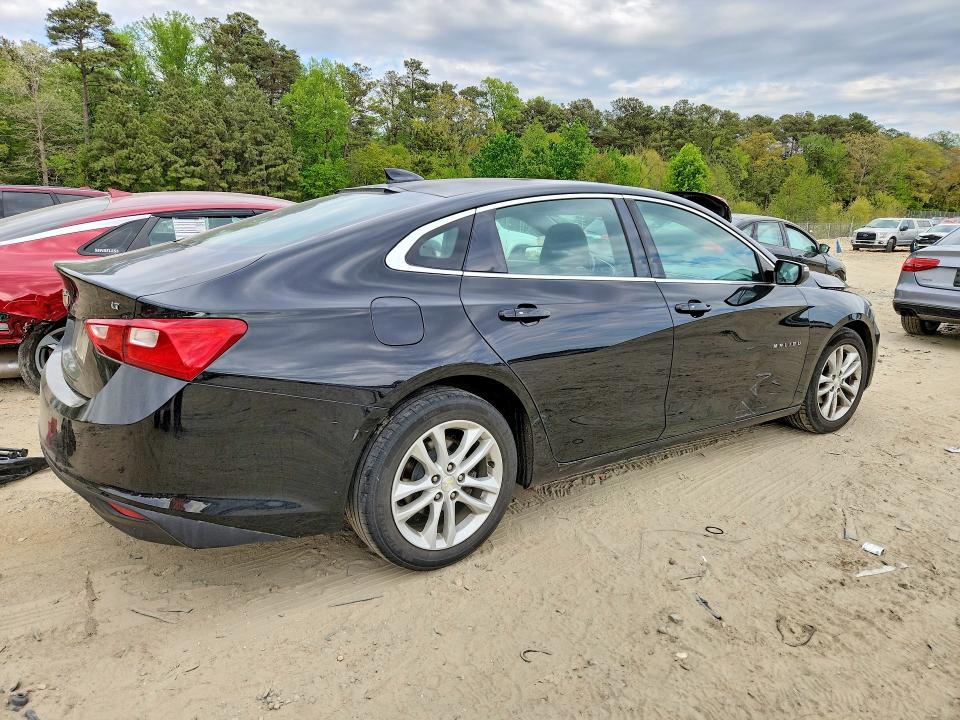50885796 :رقم المزاد ، 1G1ZD5ST8JF121611 vin ، 2018 Chevrolet Malibu مزاد بيع