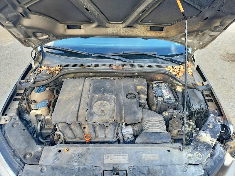 49402656 :رقم المزاد ، 3VWDP7AJ5DM265686 vin ، 2013 Volkswagen Jetta مزاد بيع