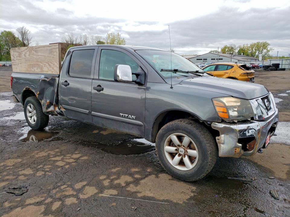 51949076 :رقم المزاد ، 1N6AA07F48N337679 vin ، 2008 Nissan Titan مزاد بيع
