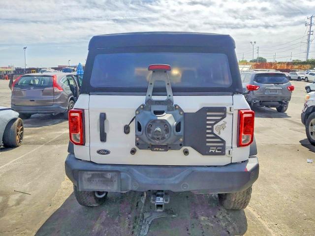 2022 Ford Bronco მანქანა იყიდება აუქციონზე, vin: 1FMDE5BH3NLB16572, აუქციონის ნომერი: 48870366