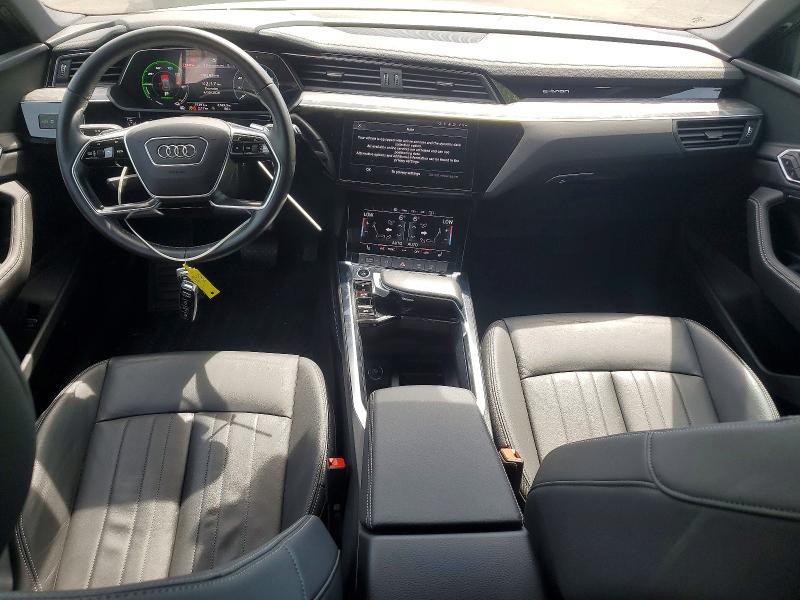2023 Audi E-tron მანქანა იყიდება აუქციონზე, vin: WA1AAAGE2PB024950, აუქციონის ნომერი: 52028806