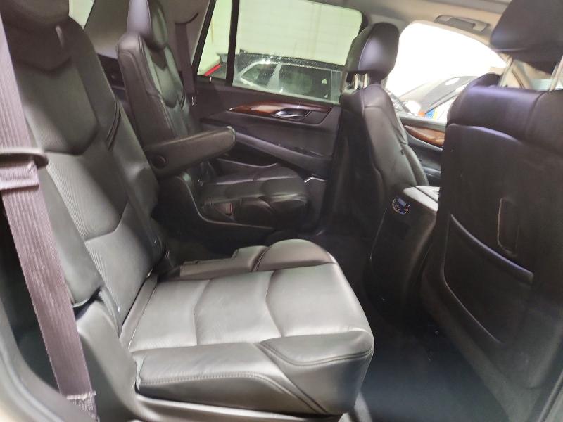 49460756 :رقم المزاد ، 1GYS4MKJ8FR500075 vin ، 2015 Cadillac Escalade مزاد بيع
