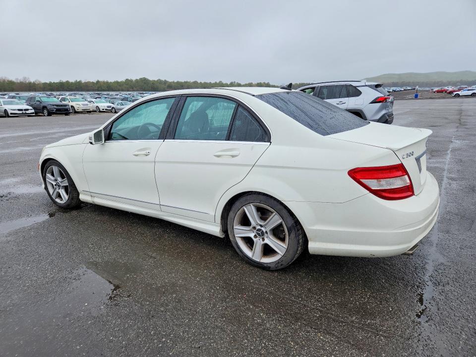 51518206 :رقم المزاد ، WDDGF8BB8AF482361 vin ، 2010 Mercedes-benz C مزاد بيع