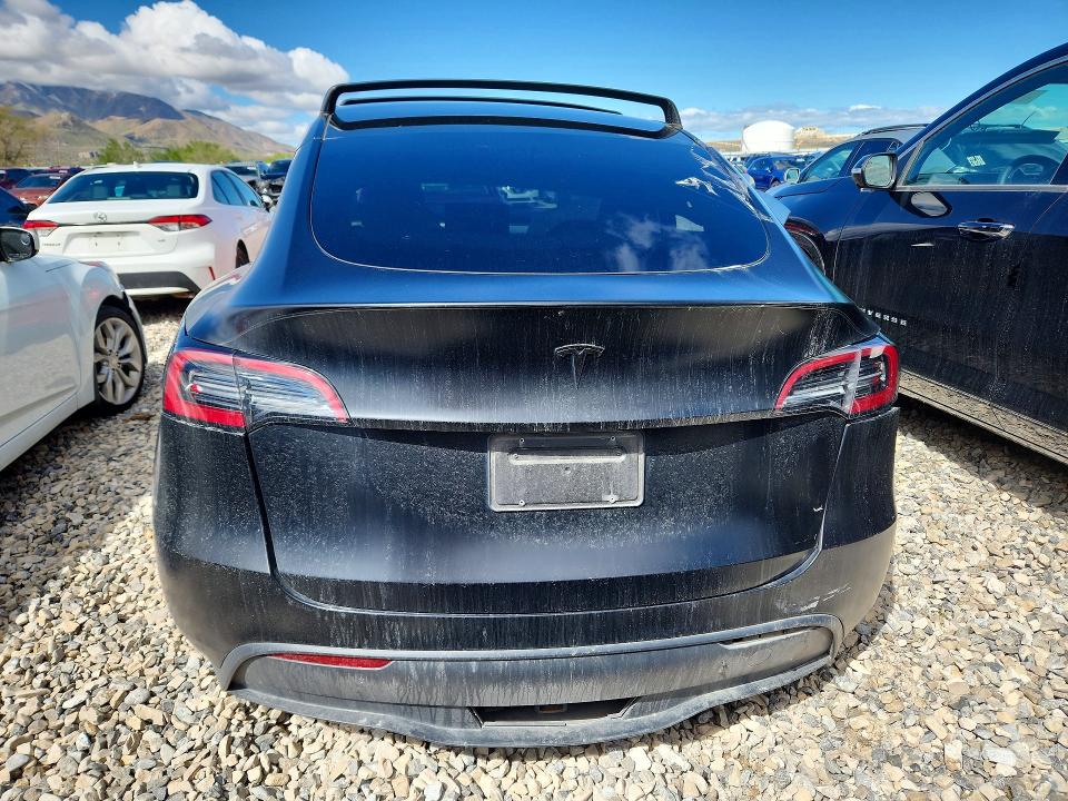 79590395 :رقم المزاد ، 7SAYGAEE6PF855728 vin ، 2023 Tesla Model Y مزاد بيع
