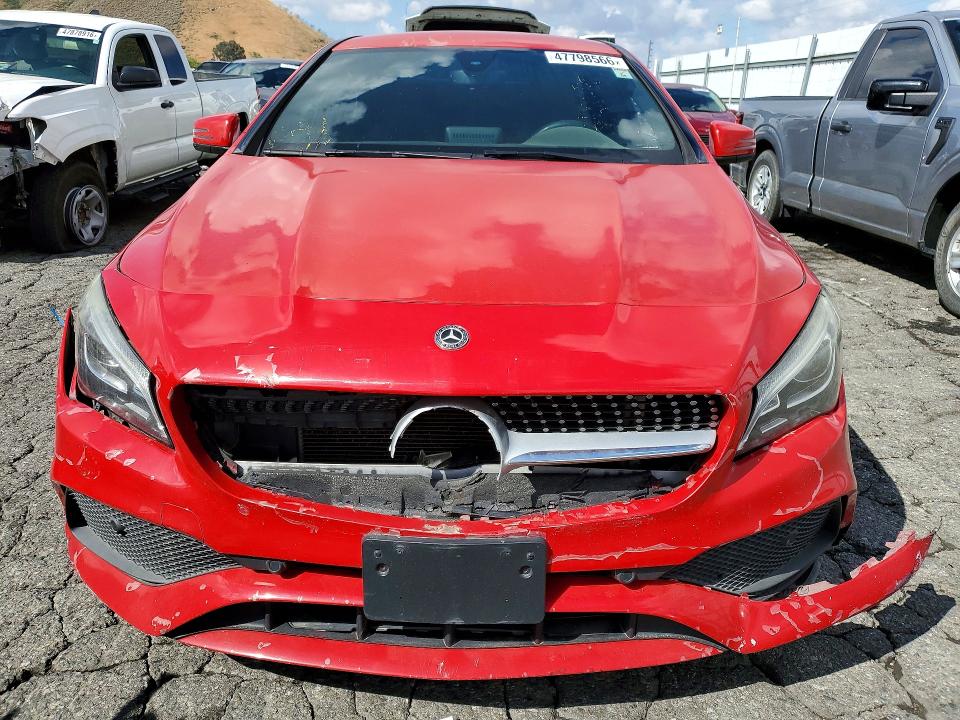 47798566 :رقم المزاد ، WDDSJ4EB5JN523063 vin ، 2018 Mercedes-benz Cla مزاد بيع