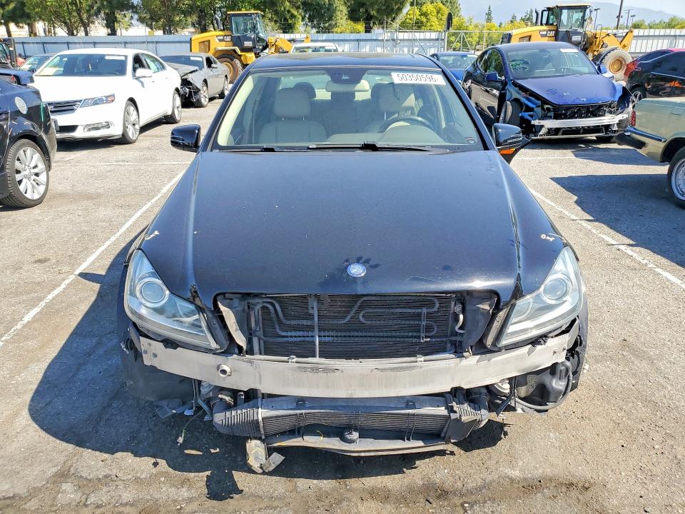 2013 Mercedes-benz C მანქანა იყიდება აუქციონზე, vin: WDDGF4HB3DR294009, აუქციონის ნომერი: 50350596