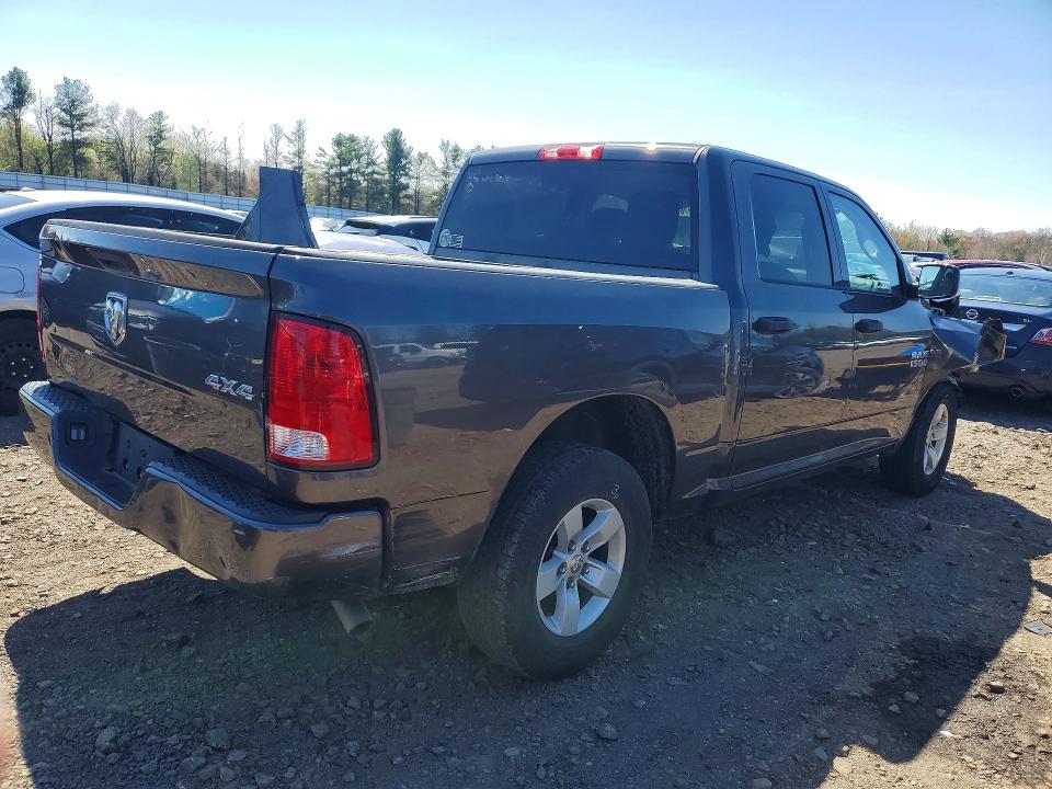48752176 :رقم المزاد ، 3C6RR7KT6JG264535 vin ، 2018 Ram 1500 مزاد بيع