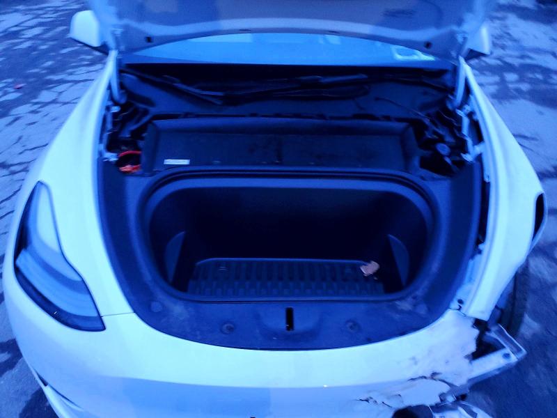 2025 Tesla Model Y მანქანა იყიდება აუქციონზე, vin: 7SAYGDED5SF255624, აუქციონის ნომერი: 47761166