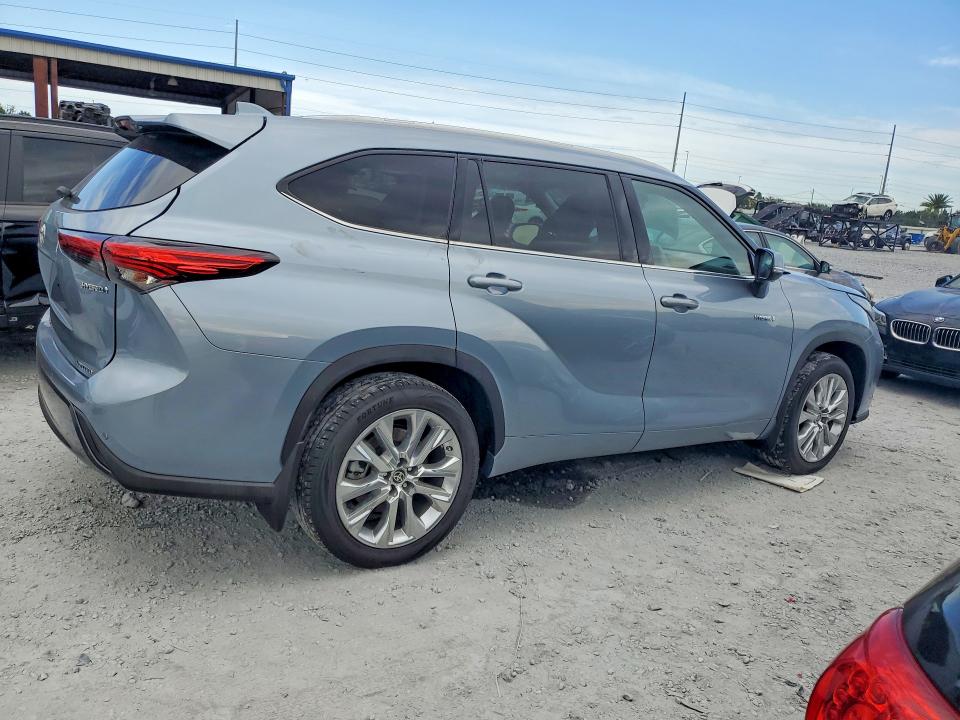 51761386 :رقم المزاد ، 5TDYARAH9LS000590 vin ، 2020 Toyota Highlander Hybrid مزاد بيع