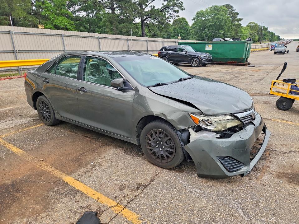 2014 Toyota Camry მანქანა იყიდება აუქციონზე, vin: 4T1BF1FKXEU728555, აუქციონის ნომერი: 51817126
