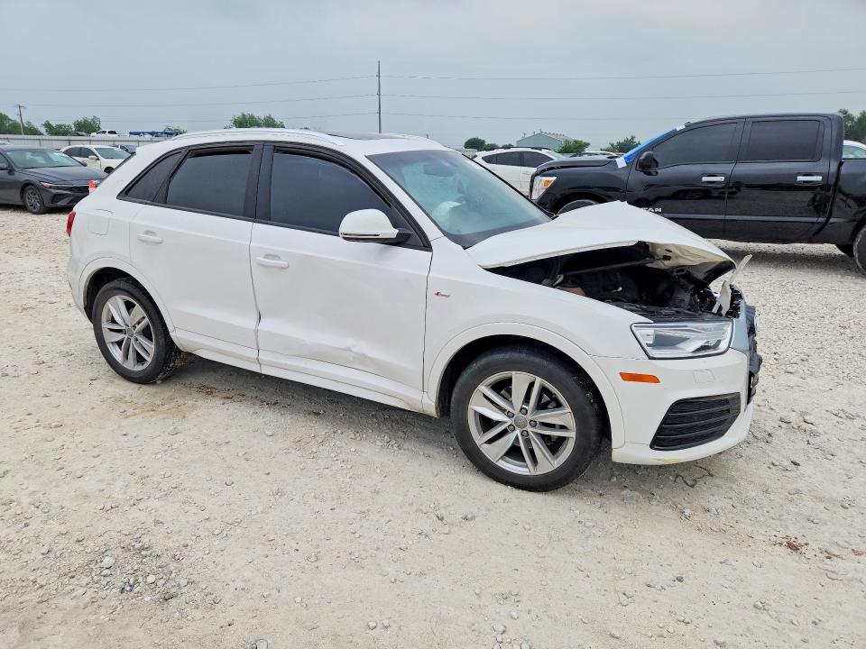 51568566 :رقم المزاد ، WA1BCCFS1JR001370 vin ، 2018 Audi Q3 مزاد بيع
