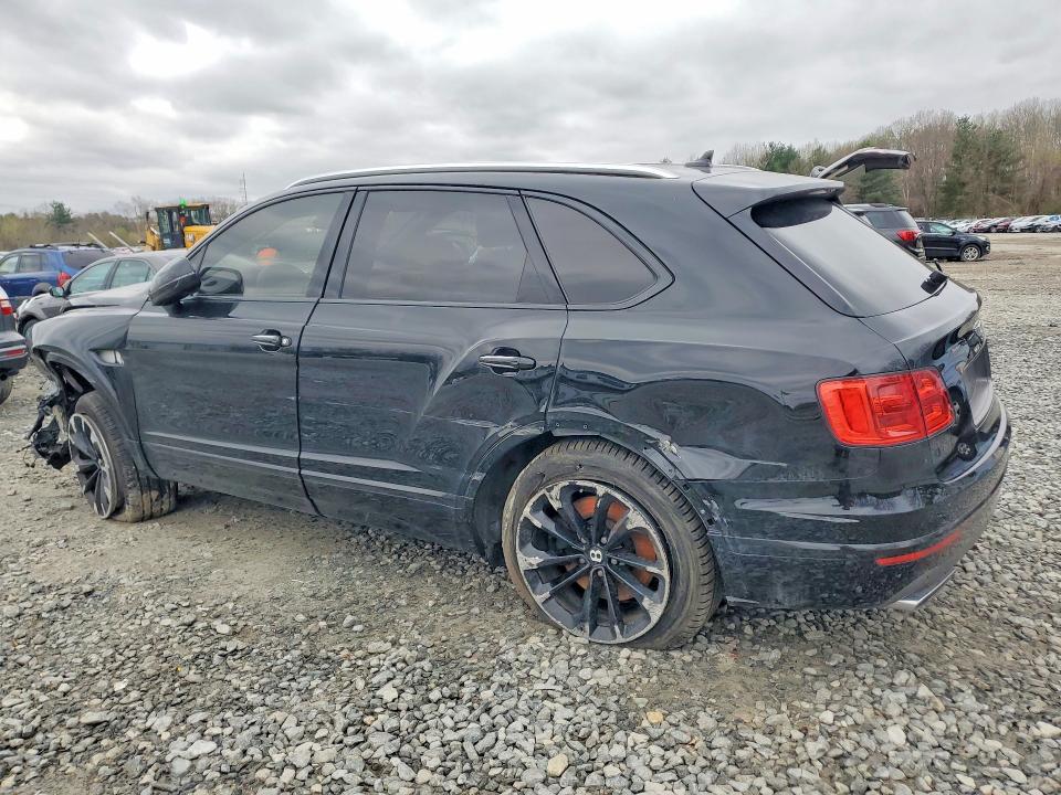 50581156 :رقم المزاد ، SJAAC2ZV7HC014561 vin ، 2017 Bentley Bentayga مزاد بيع