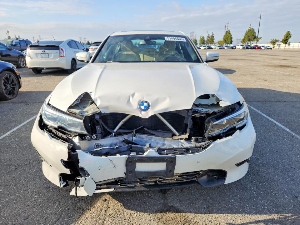 51404666 :رقم المزاد ، 3MW5R1J02L8B36363 vin ، 2020 Bmw 330i مزاد بيع