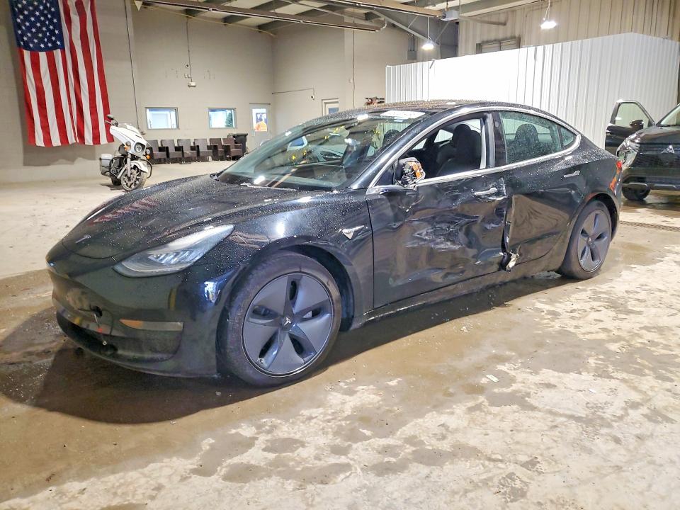 Продажа на аукционе авто 2018 Tesla Model 3, vin: 5YJ3E1EB6JF178691, номер лота: 48330436