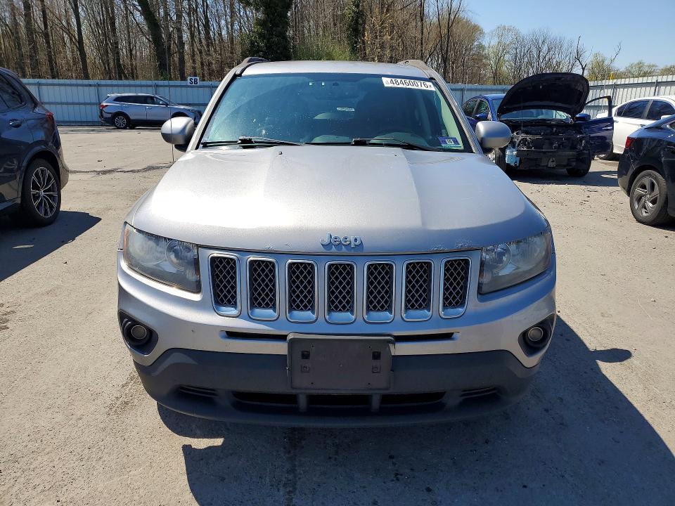 48460076 :رقم المزاد ، 1C4NJDEB0FD424946 vin ، 2015 Jeep Compass مزاد بيع