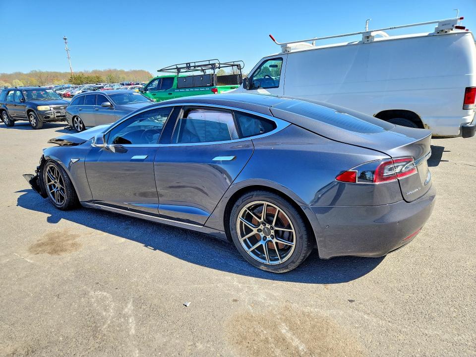 49208696 :رقم المزاد ، 5YJSA1E21GF154122 vin ، 2016 Tesla Model S مزاد بيع