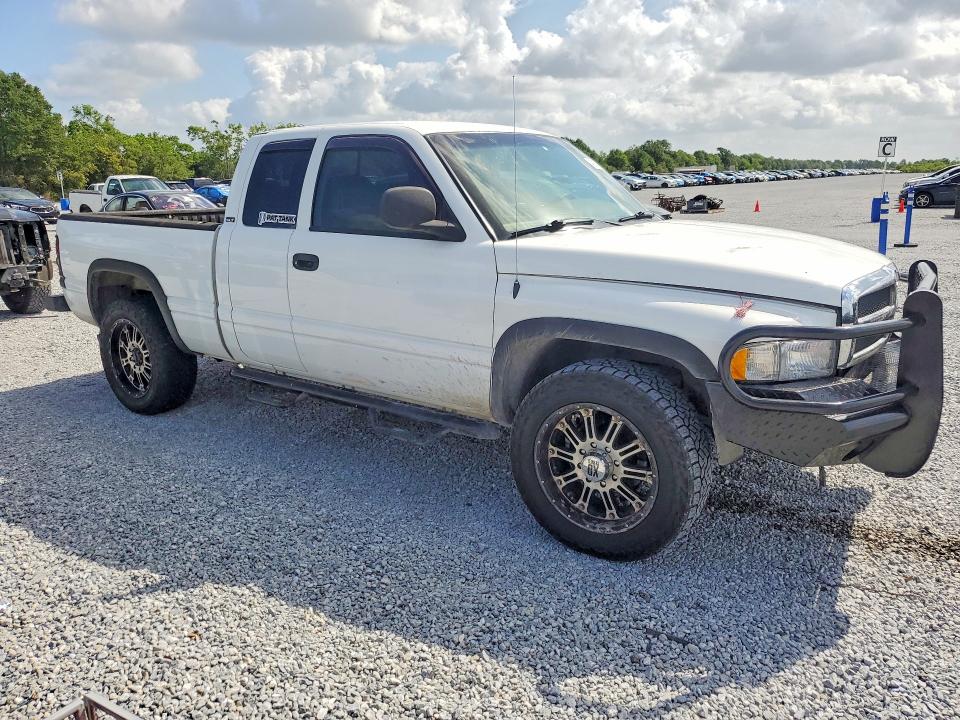 Продаж на аукціоні авто 2000 Dodge Ram 2500, vin: 1B7KC2360YJ146870, номер лоту: 49230626