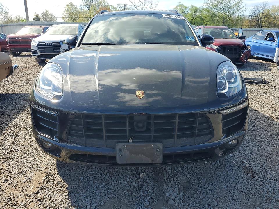 49491046 :رقم المزاد ، WP1AA2A5XJLB07031 vin ، 2018 Porsche Macan مزاد بيع