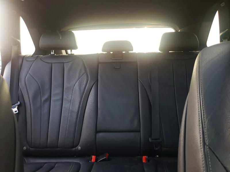Продаж на аукціоні авто 2018 Bmw X5, vin: 5UXKR2C53J0X09409, номер лоту: 51376126