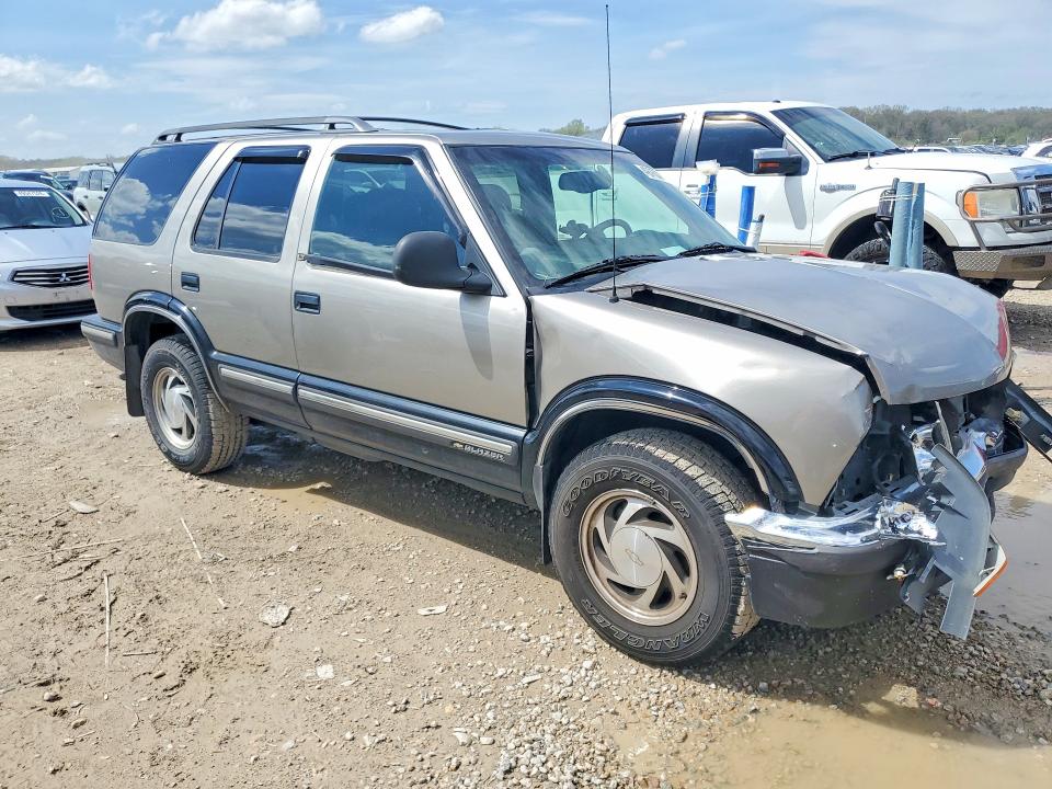 Aukcja sprzedaży 1998 Chevrolet Blazer, vin: 1GNDT13W8W2165247, numer aukcji: 49763296