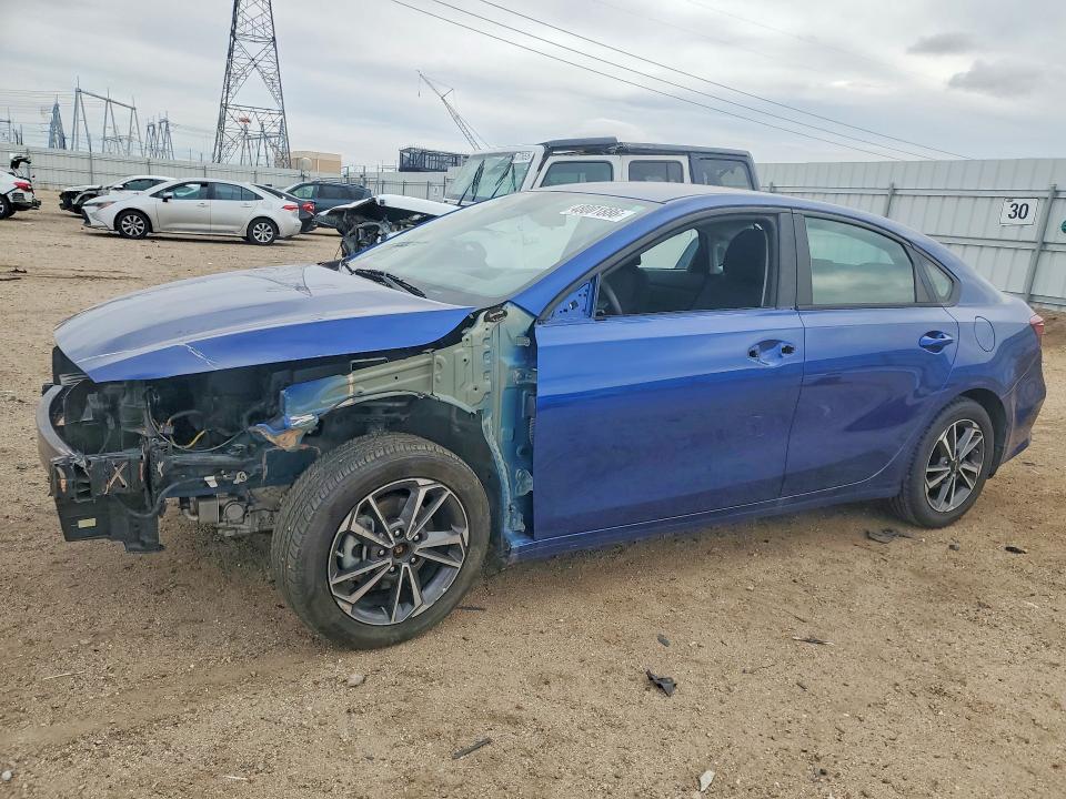 48001886 :رقم المزاد ، 3KPF24AD2NE497466 vin ، 2022 Kia Forte مزاد بيع