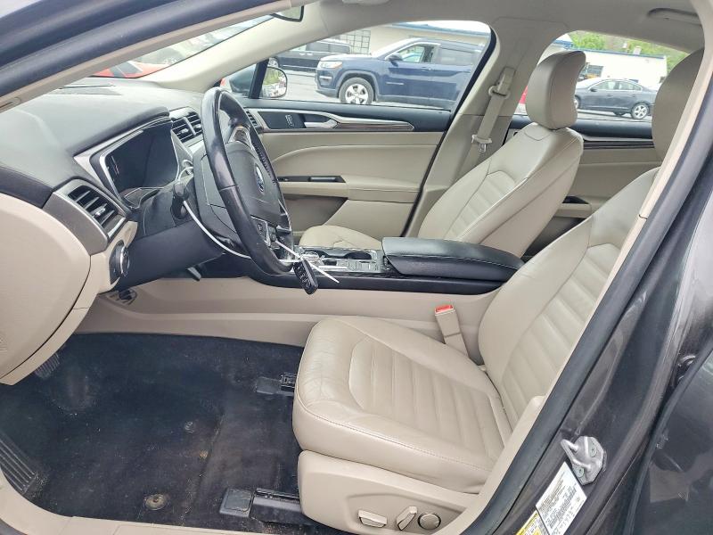 51757196 :رقم المزاد ، 3FA6P0HD7JR144133 vin ، 2018 Ford Fusion مزاد بيع