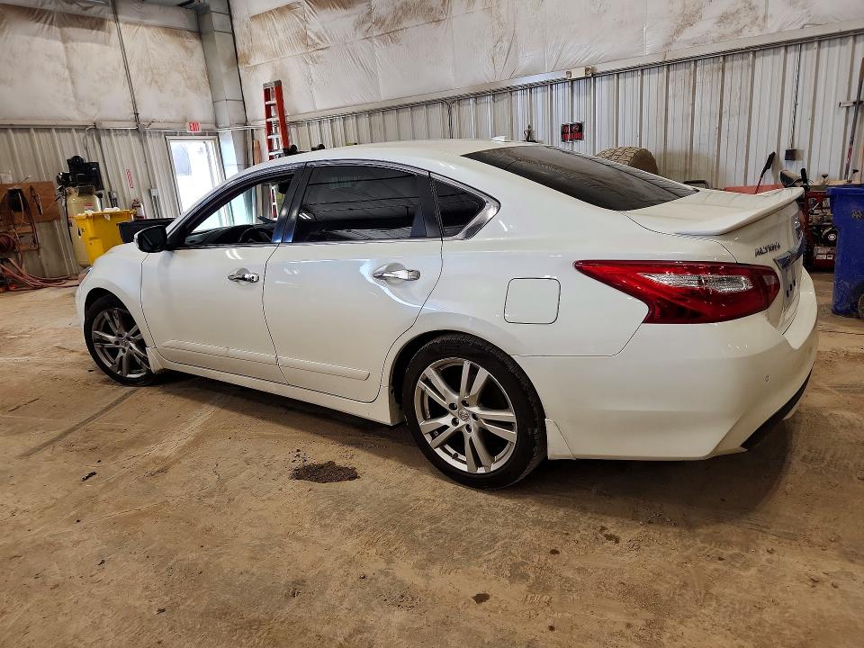 Продажа на аукционе авто 2016 Nissan Altima, vin: 1N4BL3AP9GC165332, номер лота: 50261696