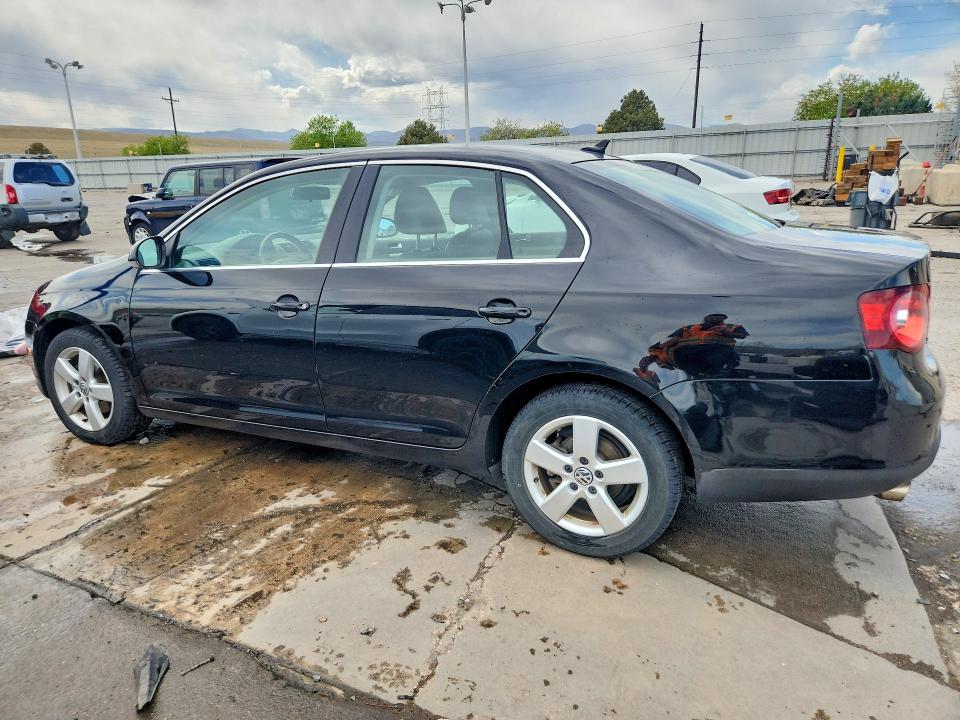 48908686 :رقم المزاد ، 3VWRZ71K79M142956 vin ، 2009 Volkswagen Jetta مزاد بيع
