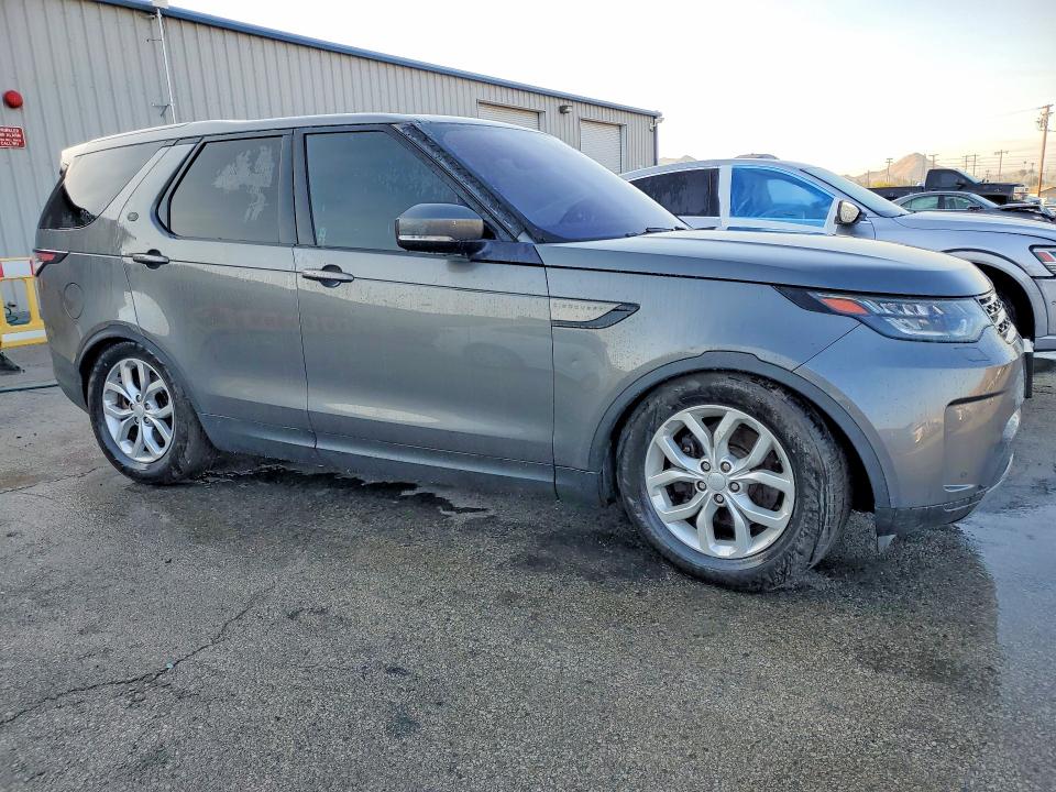 Продаж на аукціоні авто 2017 Land Rover Discovery, vin: SALRGBBVXHA047137, номер лоту: 47940806