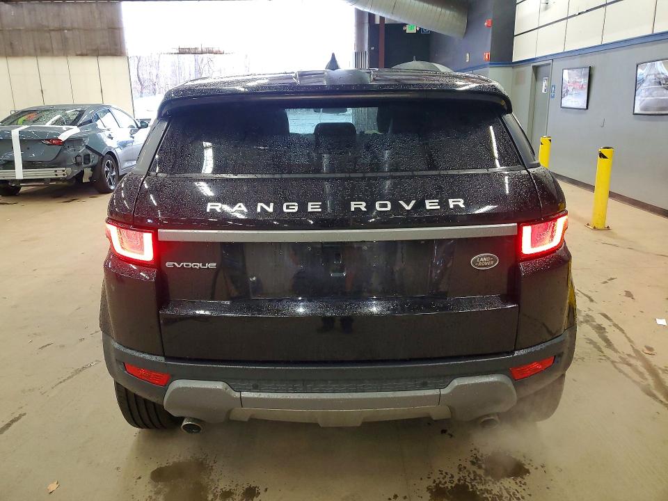 Продаж на аукціоні авто 2018 Land Rover Range Rover Evoque, vin: SALVP2RX7JH295087, номер лоту: 47950456