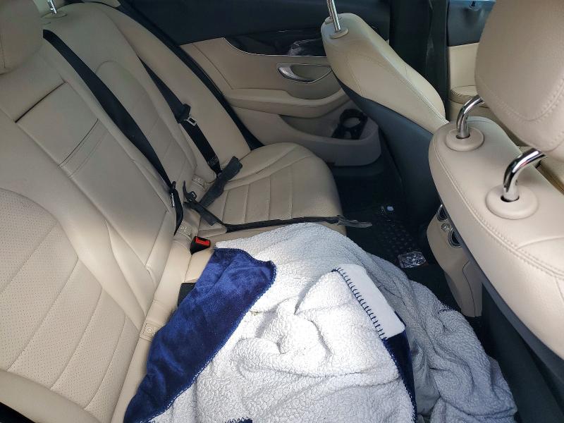 2015 Mercedes Benz C მანქანა იყიდება აუქციონზე, vin: 55SWF4KB0FU087521, აუქციონის ნომერი: 48541476