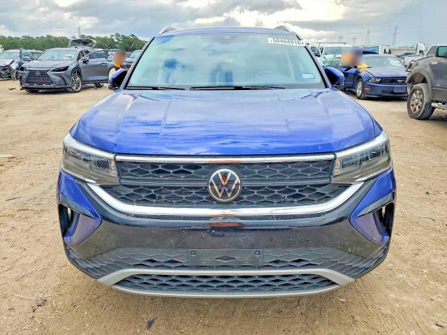 50404916 :رقم المزاد ، 3VVUX7B25RM040137 vin ، 2024 Volkswagen Taos مزاد بيع