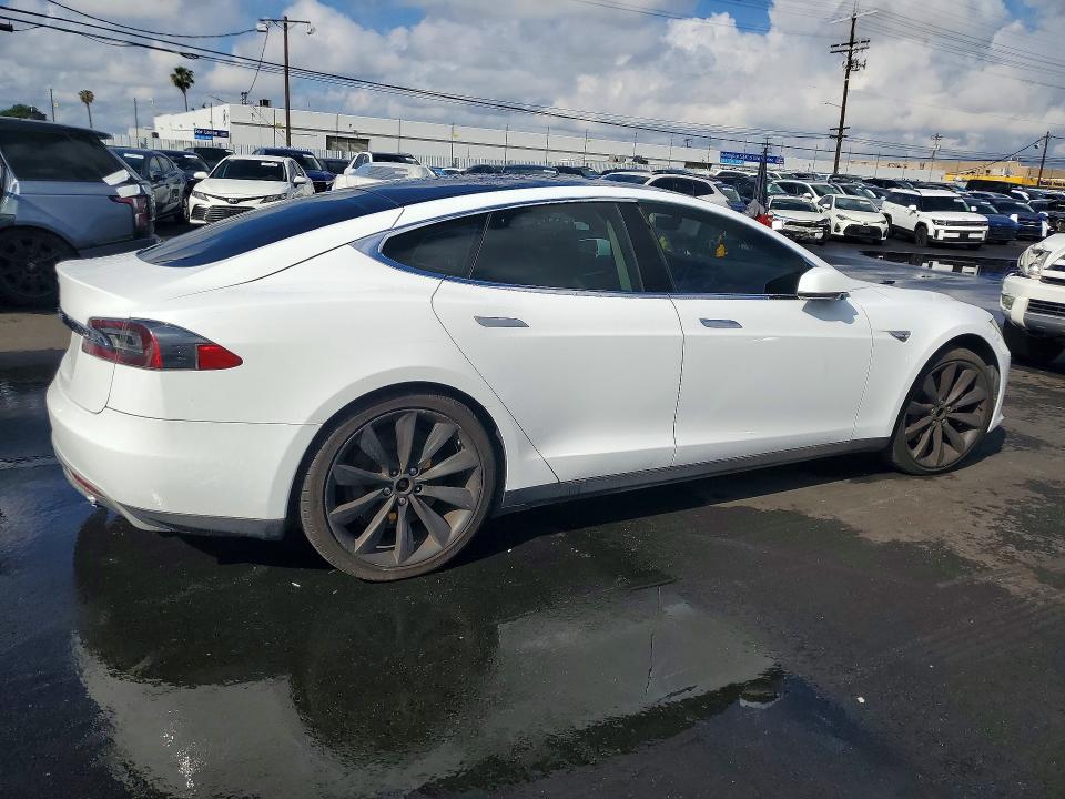 Продажа на аукционе авто 2013 Tesla Model S, vin: 5YJSA1CN0DFP13944, номер лота: 48360996