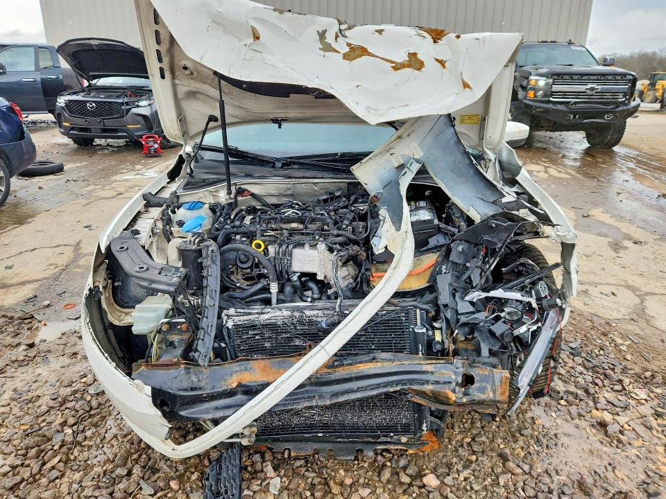 49974516 :رقم المزاد ، 1VWBV7A36FC082462 vin ، 2015 Volkswagen Passat مزاد بيع