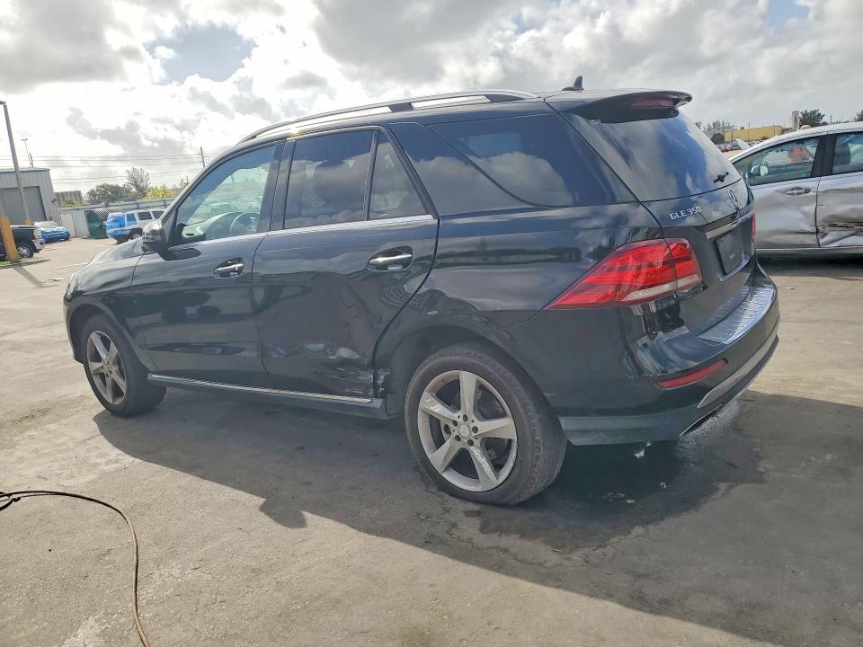 Продажа на аукционе авто 2017 Mercedes-benz Gle, vin: 4JGDA5HB4HA825106, номер лота: 48759836